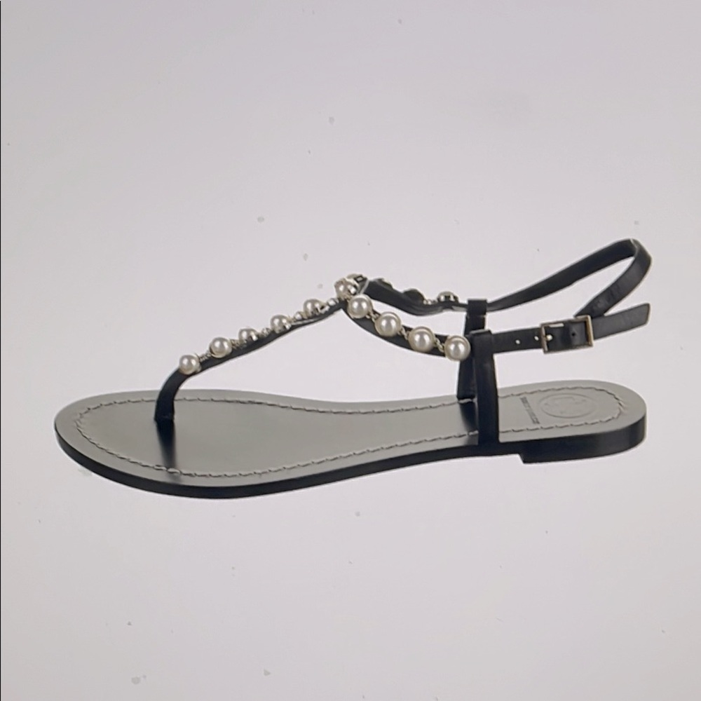 Tory Burch black leather and pearl accent sandals. Very good condition